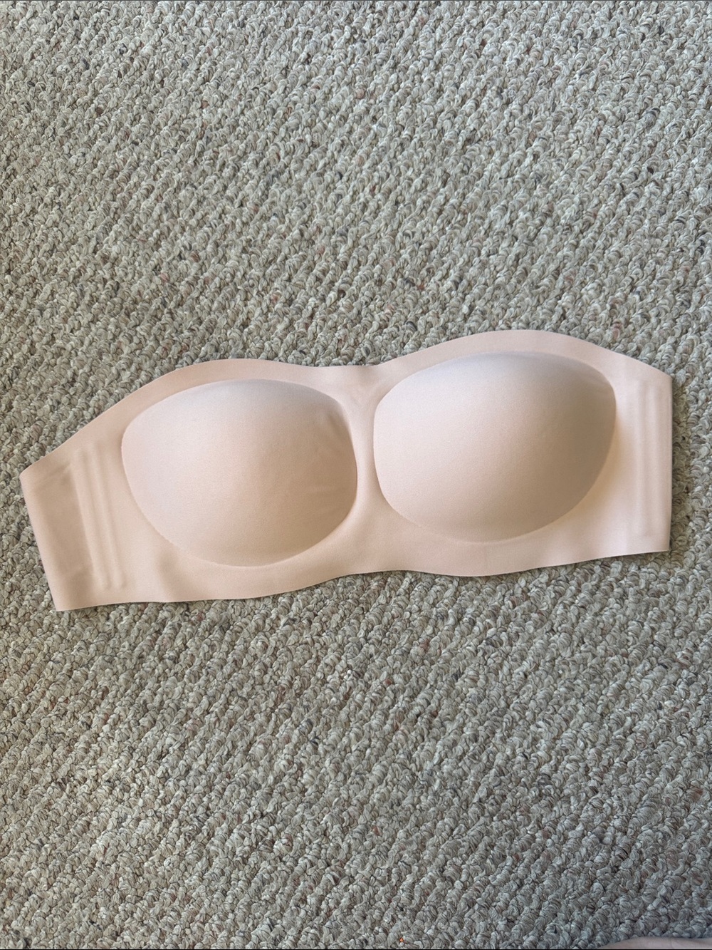 Seamless Strapless Bandeau Bra in Light Nude